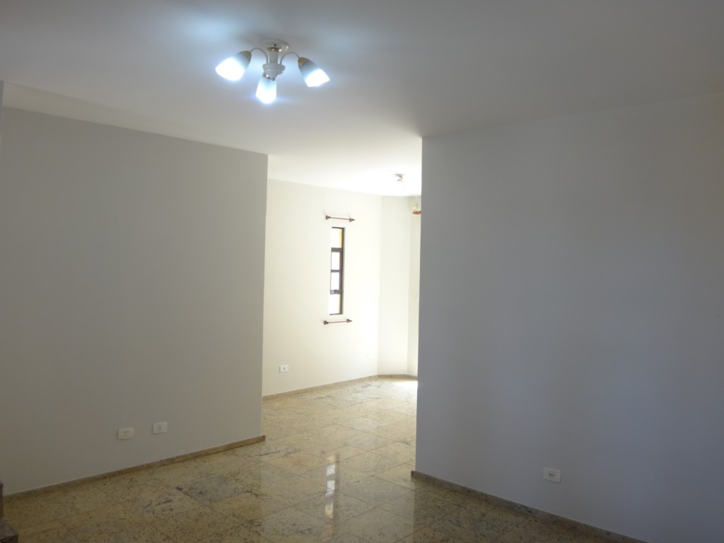 Sobrado para locacao no Tingui em Curitiba com 120m² por R$ 4.180,00