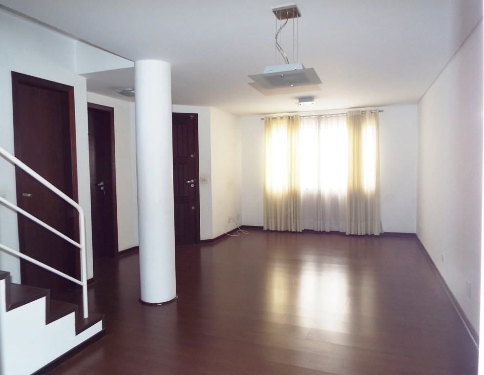 Sobrado para locacao no Merces em Curitiba com 200m² por R$ 6.215,00