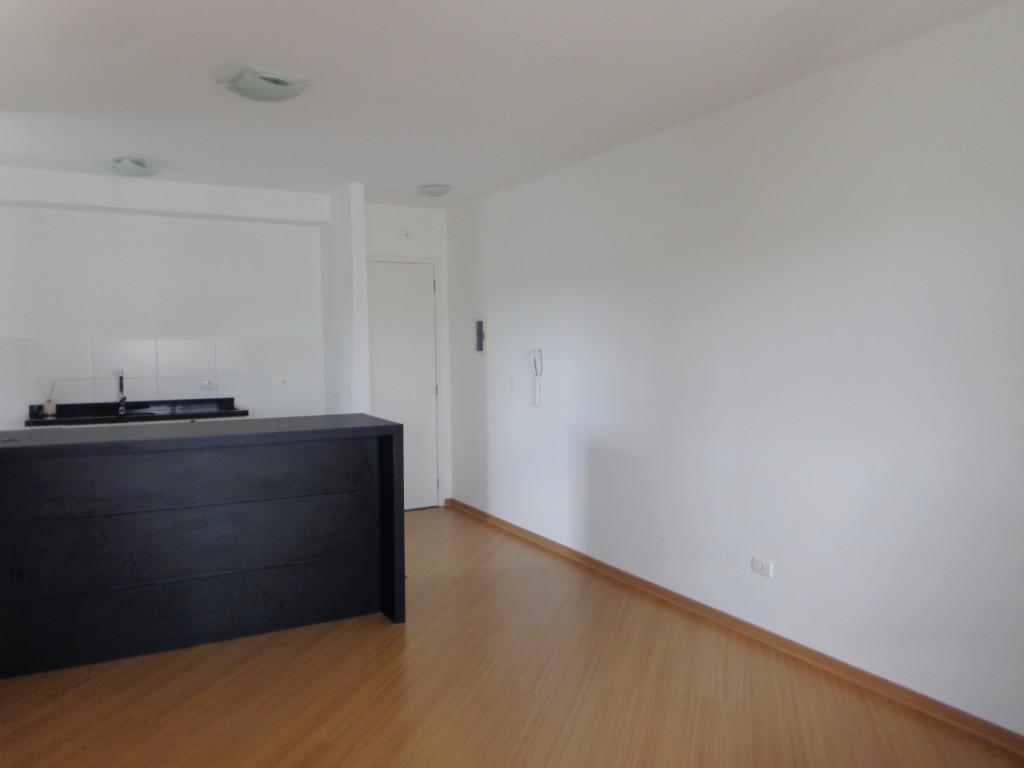 Apartamento para locacao no Campo Comprido em Curitiba com 78m² por R$ 2.970,00