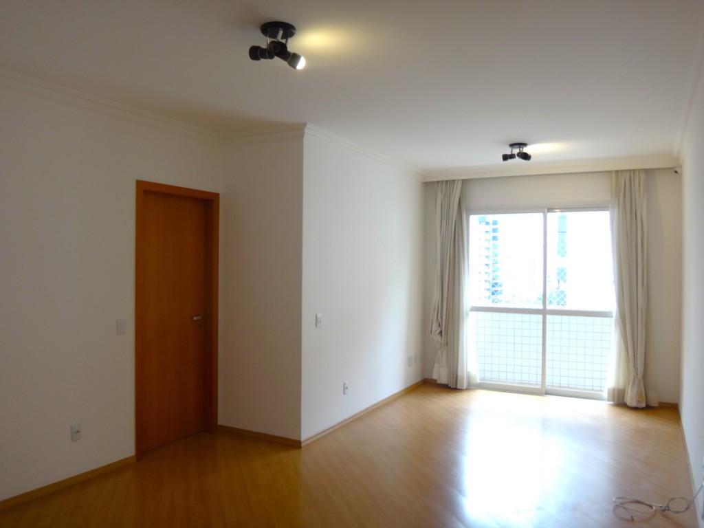 Apartamento para locacao no Bigorrilho em Curitiba com 157m² por R$ 4.620,00