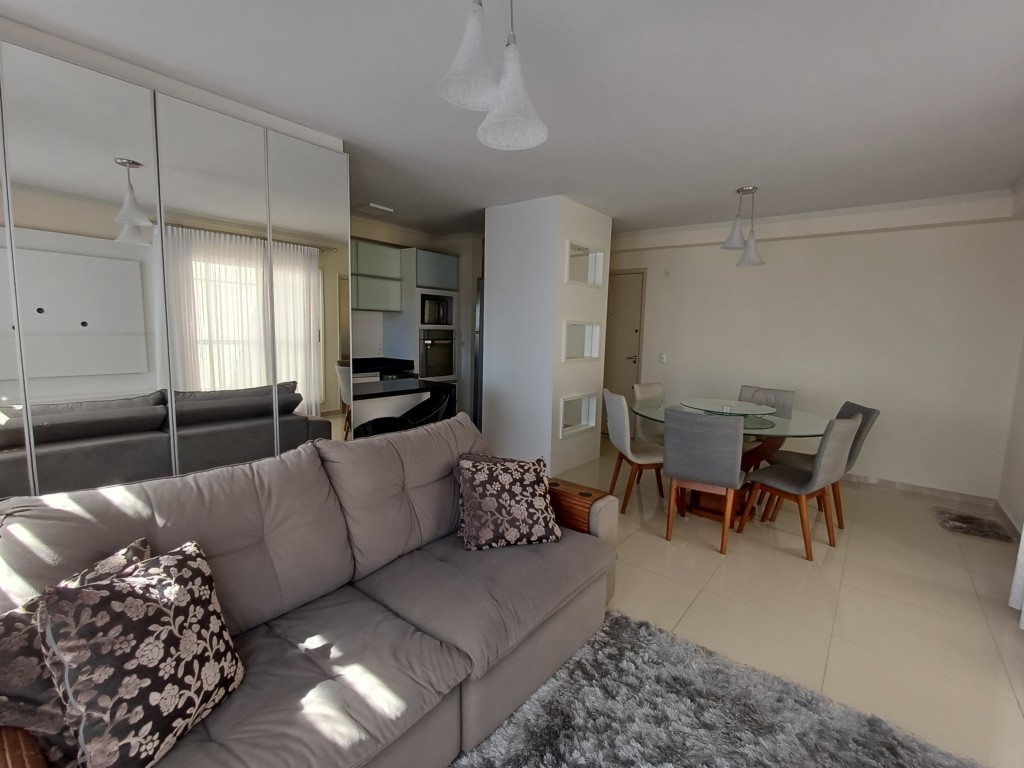 Apartamento para locacao no Campo Comprido em Curitiba com 95m² por R$ 5.720,00