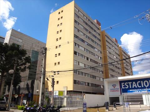 Apartamento para locacao no Centro Civico em Curitiba com 47m² por R$ 3.520,00