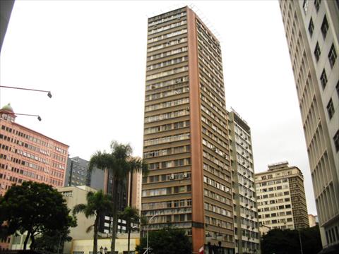 Conjunto Comercial / Sala para locacao no Centro em Curitiba com 55,6m² por R$ 1.320,00