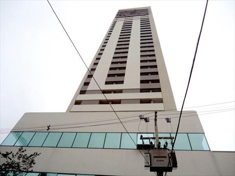 Apartamento para locacao no Centro em Curitiba com 0m² por R$ 2.300,00