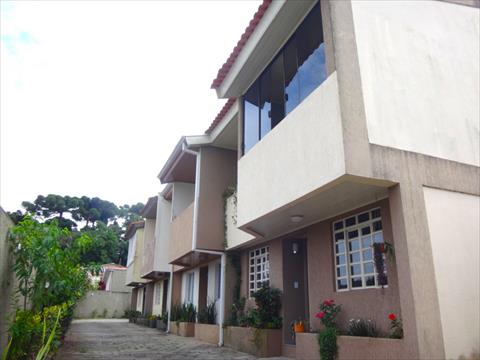 Sobrado para locacao no Guabirotuba em Curitiba com 140m² por R$ 3.300,00