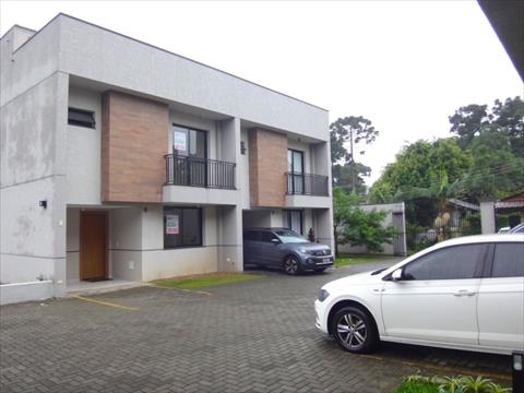 Sobrado para locacao no Barreirinha em Curitiba com 102m² por R$ 3.520,00