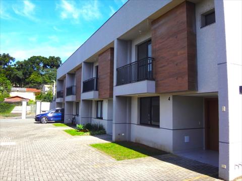 Sobrado para locacao no Barreirinha em Curitiba com 102m² por R$ 3.520,00