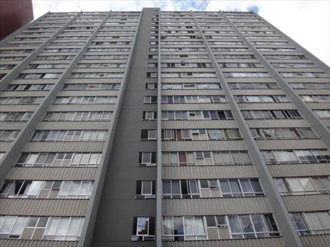 Apartamento para locacao no Centro em Curitiba com 0m² por R$ 2.200,00