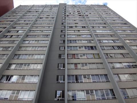 Apartamento para locacao no Centro em Curitiba com 0m² por R$ 2.200,00
