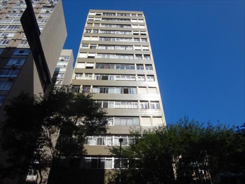 Apartamento para locacao no Centro em Curitiba com 0m² por R$ 1.800,00