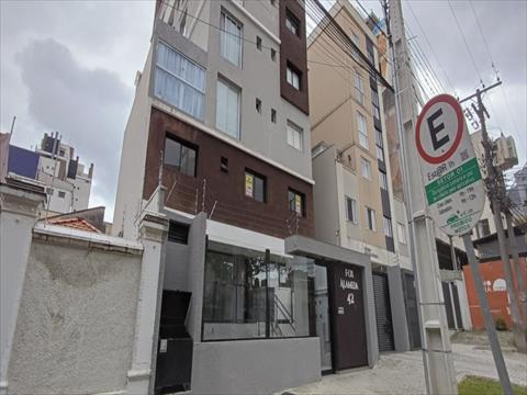 Apartamento para locacao no Centro em Curitiba com 0m² por R$ 1.500,00