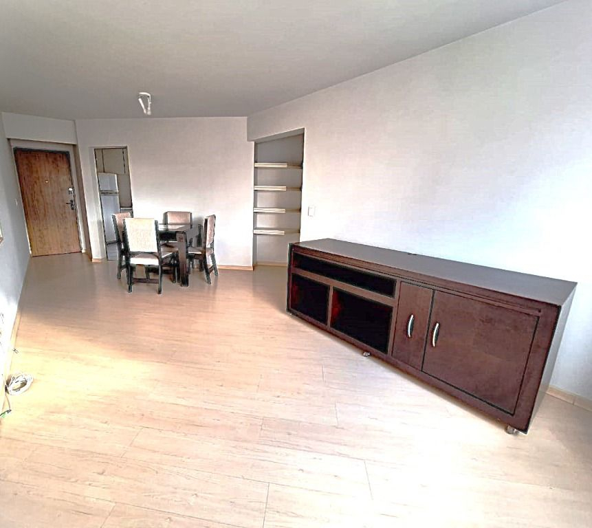 Apartamento para locacao no Bigorrilho em Curitiba com 123,00m² por R$ 2.500,00