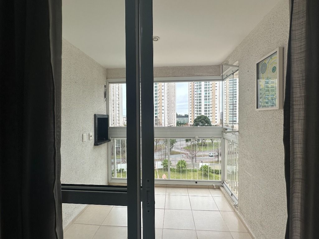Apartamento para locacao no Ecoville em Curitiba com 209,00m² por R$ 4.500,00