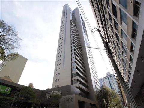 Studio para locacao no Centro em Curitiba com 37m² por R$ 2.500,00