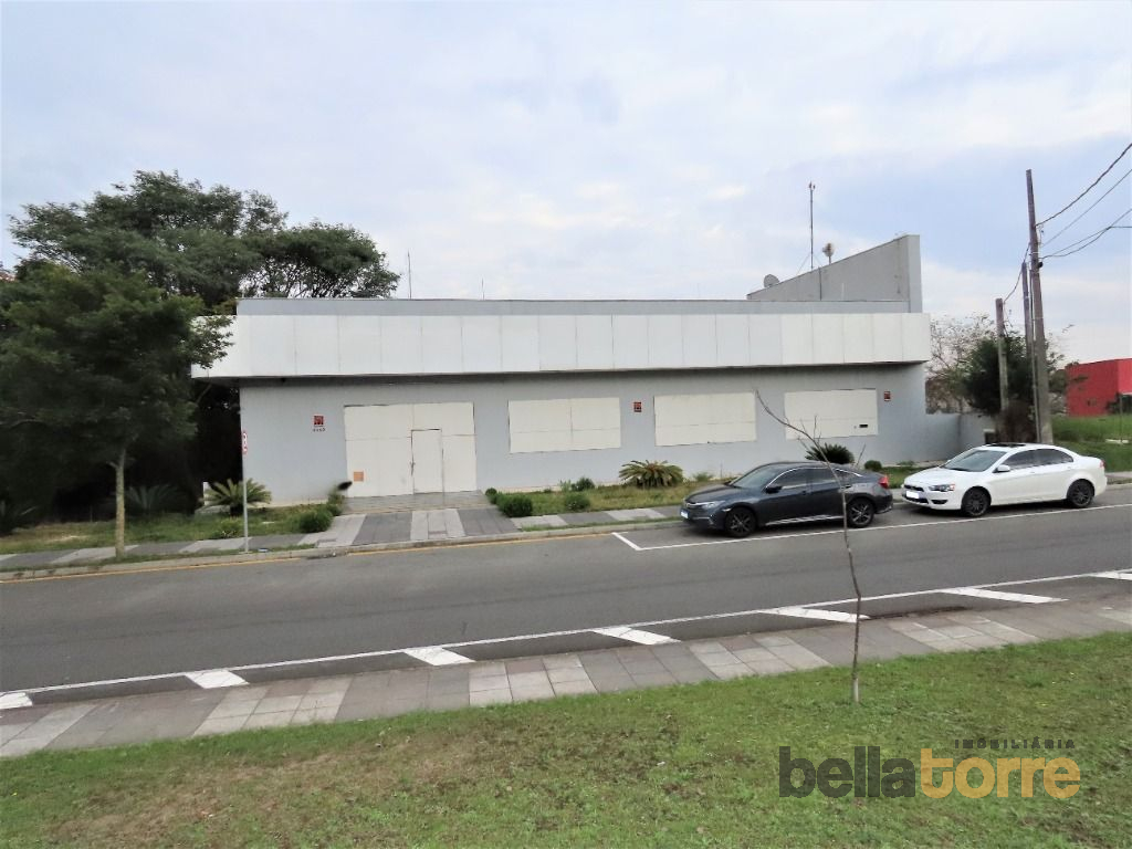 Loja para locacao no Uberaba em Curitiba com 740,00m² por R$ 18.000,00