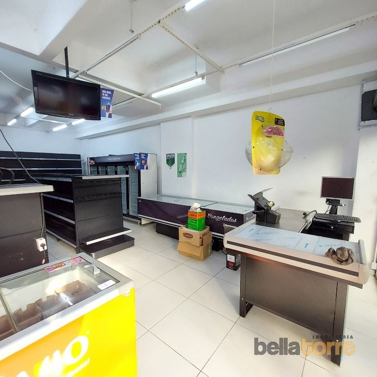 Imovel Comercial para locacao no Centro em Curitiba com 63,00m² por R$ 2.300,00