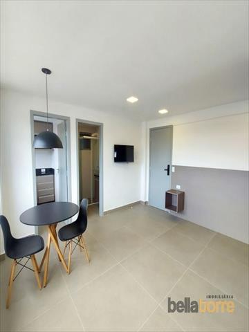 Apartamento para locacao no Centro Cívico em Curitiba com 34m² por R$ 2.120,00