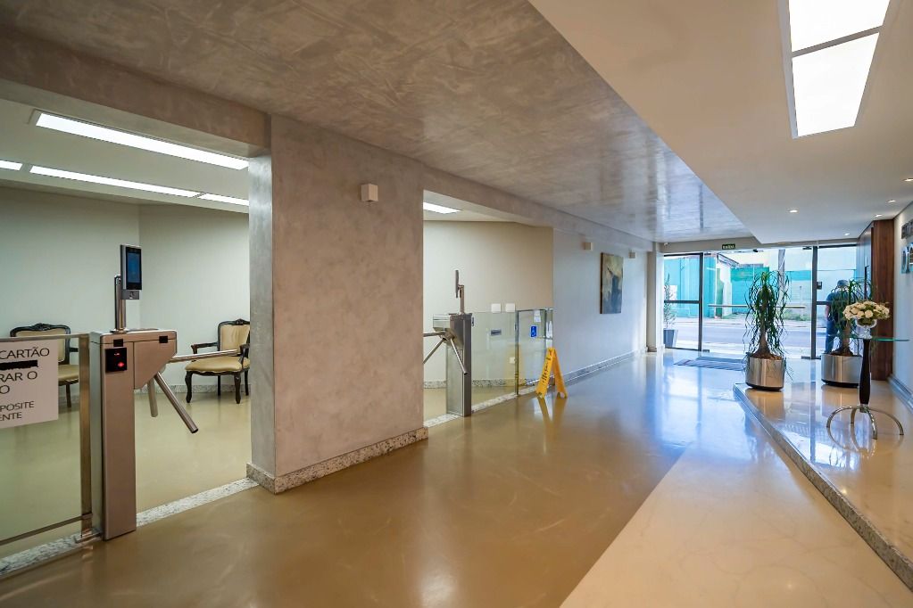 Imóveis Comerciais para locacao no Centro em Curitiba com 91m² por R$ 2.000,00