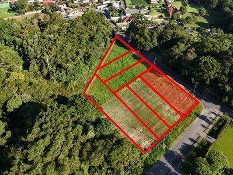 Terreno para venda no Butiatuvinha em Curitiba com 869,00m² por R$ 658.444,00
