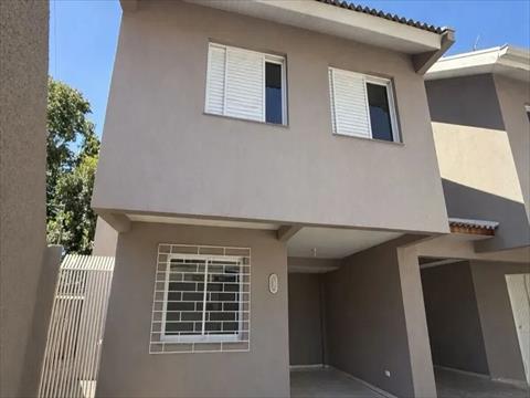 Sobrado para venda no São Braz em Curitiba com 111m² por R$ 685.000,00