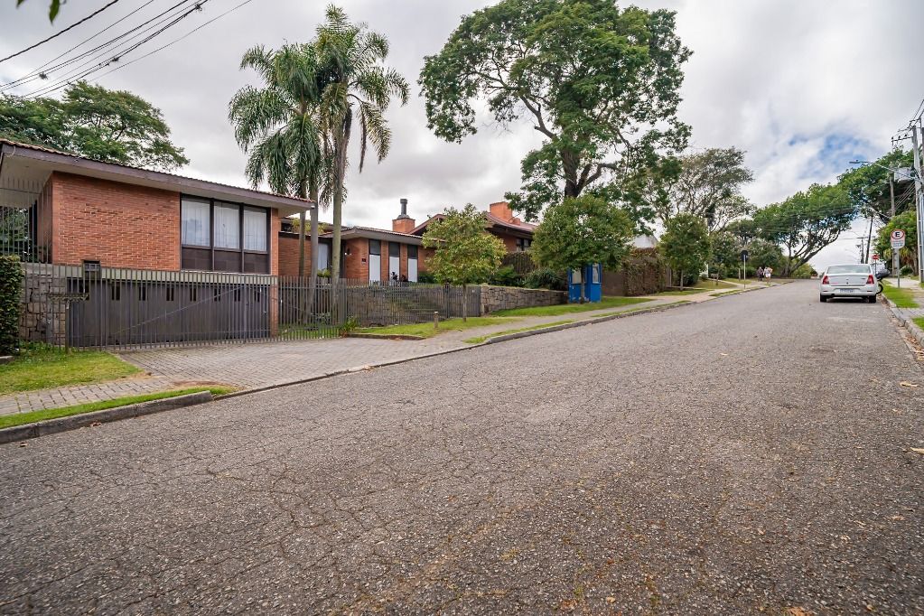 Casa Residencial para locacao no Alto da Rua XV em Curitiba com 0,00m² por R$ 12.000,00