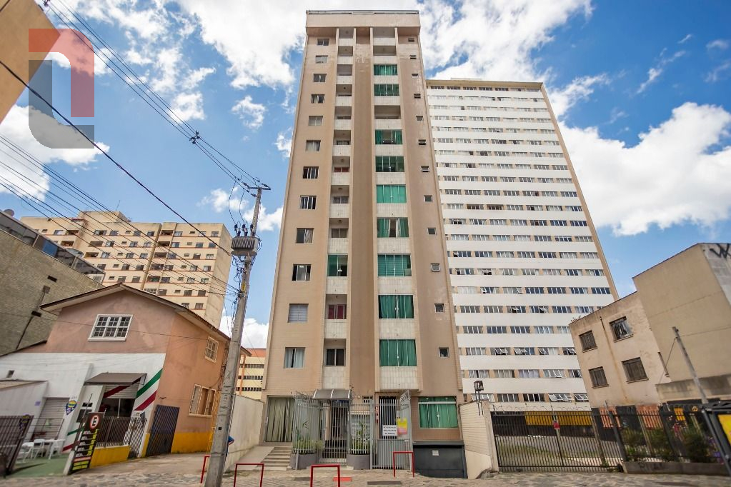 Stúdio para locacao no Centro em Curitiba com 32m² por R$ 1.500,00