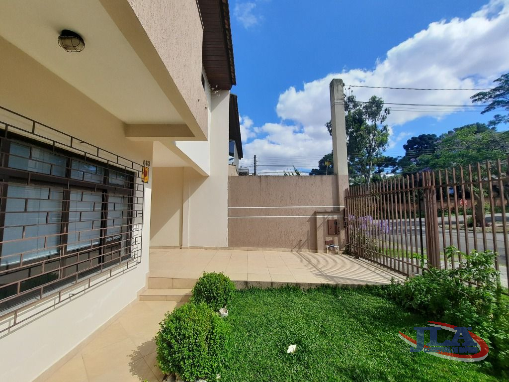 Sobrado para venda no Bacacheri em Curitiba com 0,00m² por R$ 680.000,00