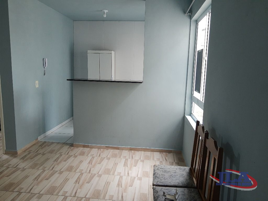 Apartamento para locacao no Cachoeira em Almirante Tamandaré com 52m² por R$ 900,00