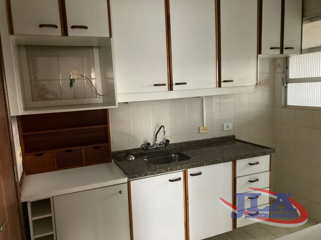 Apartamento para locacao no Ahú em Curitiba com 0,00m² por R$ 2.400,00