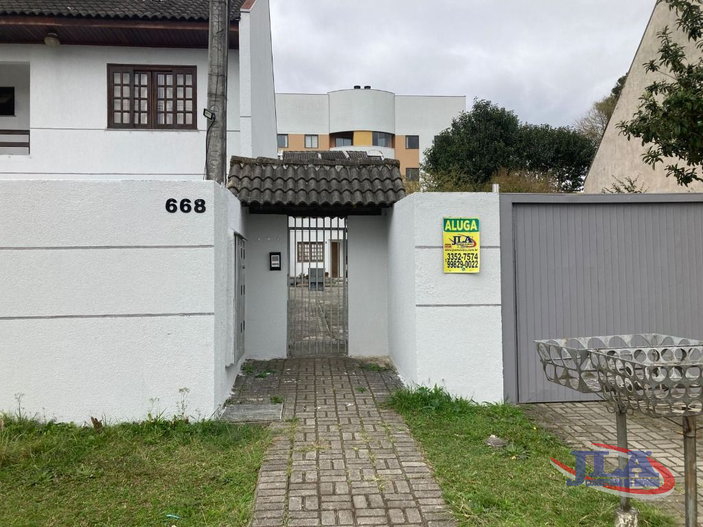 Sobrado para locacao no Pilarzinho em Curitiba com 0m² por R$ 3.350,00