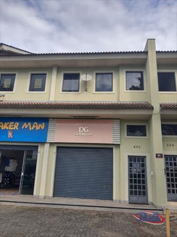 Kitinet para locacao no Cajuru em Curitiba com 24m² por R$ 1.000,00