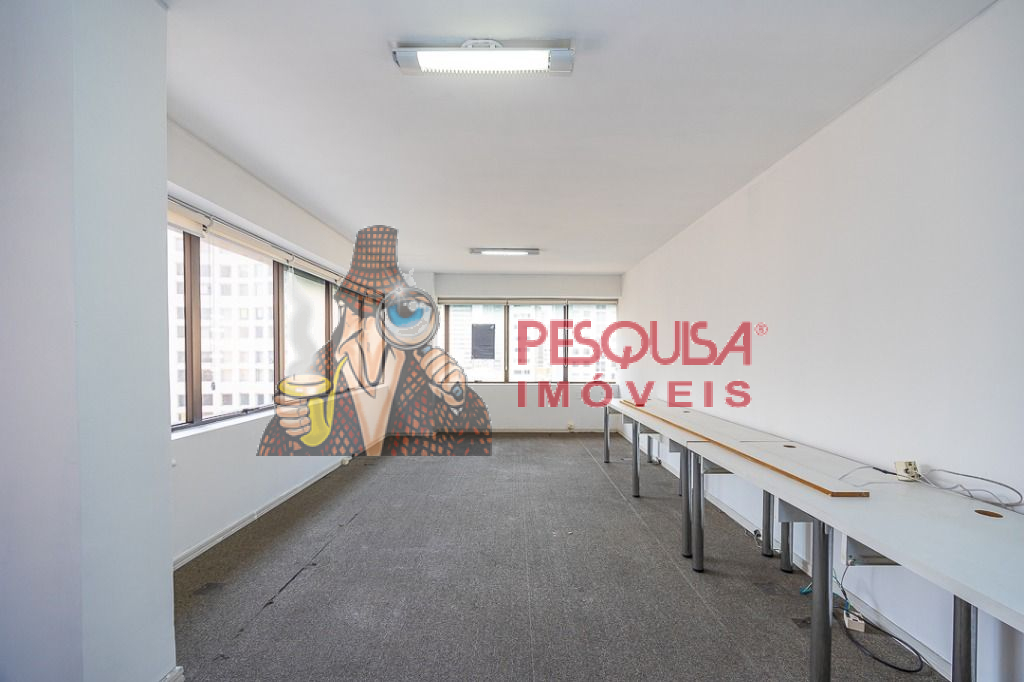 Imóveis Comerciais para locacao no Centro em Curitiba com 42m² por R$ 600,00