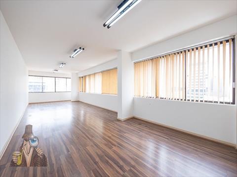 Imóveis Comerciais para venda no Centro em Curitiba com 54m² por R$ 250.000,00