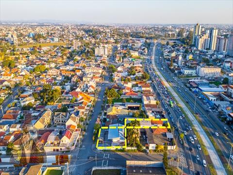 Galpão / Pavilhão / Barracão para venda no Tarumã em Curitiba com 773m² por R$ 2.550.000,00