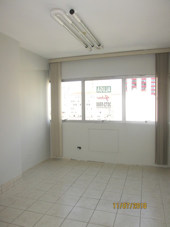Imovel Comercial para locacao no Centro em Curitiba com 34,00m² por R$ 500,00