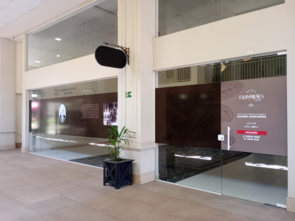 Loja para locacao no Centro em Curitiba com 252,56m² por R$ 5.990,00