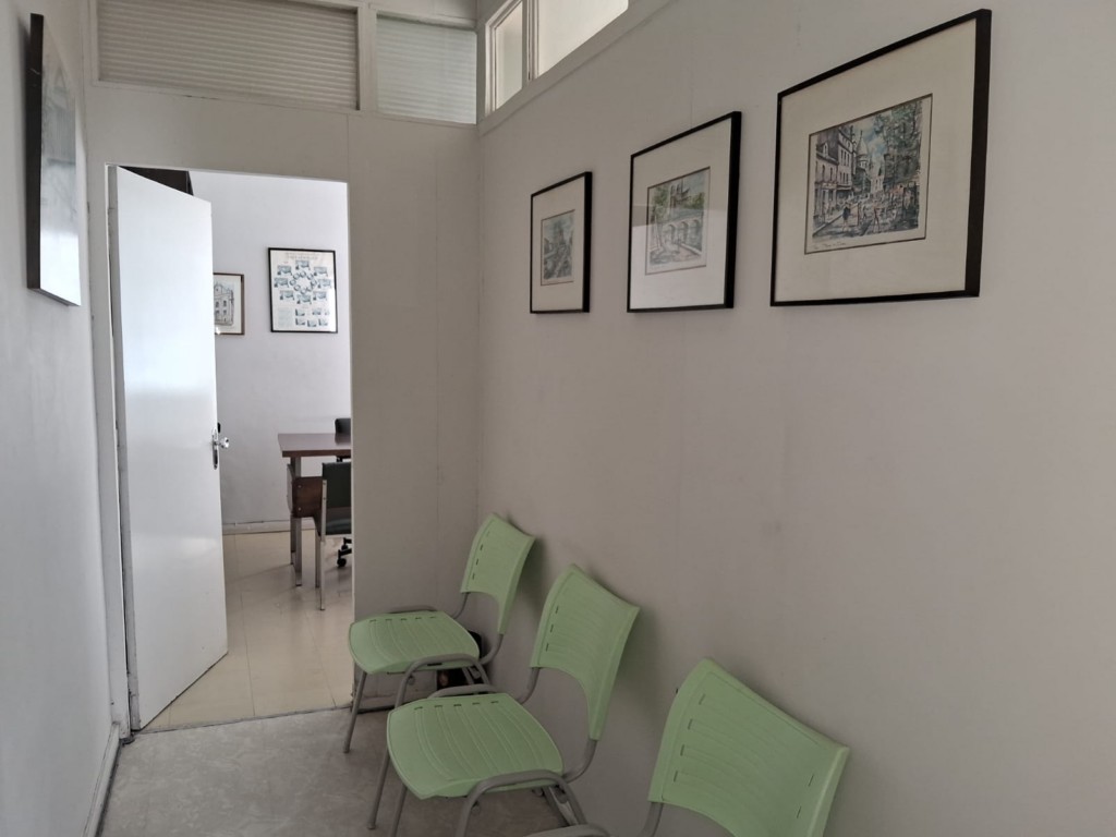 Imovel Comercial para locacao no Centro em Curitiba com 50,00m² por R$ 950,00
