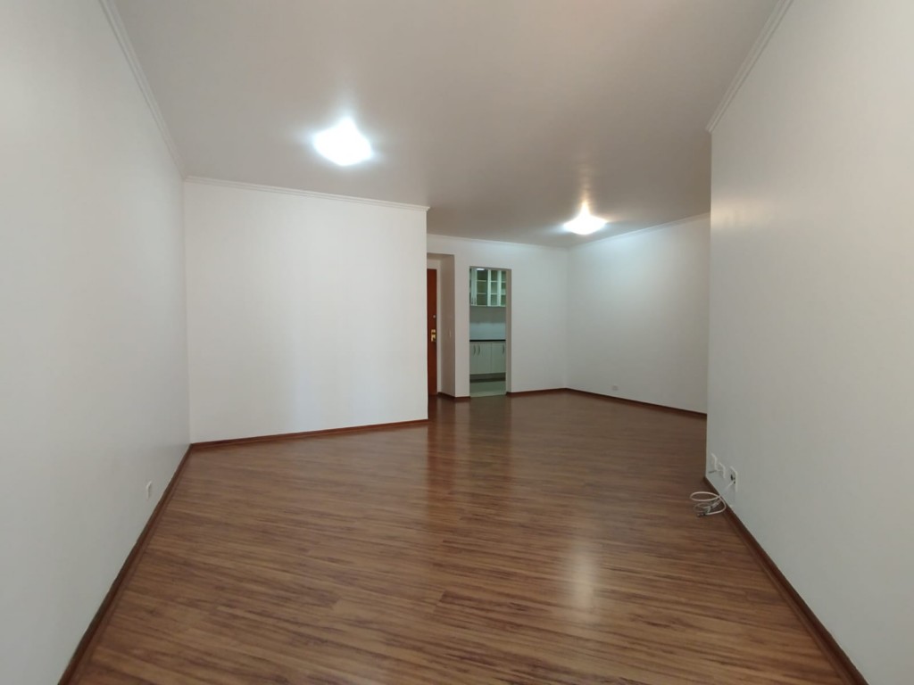 Apartamento para locacao no Bigorrilho em Curitiba com 138,97m² por R$ 3.490,00