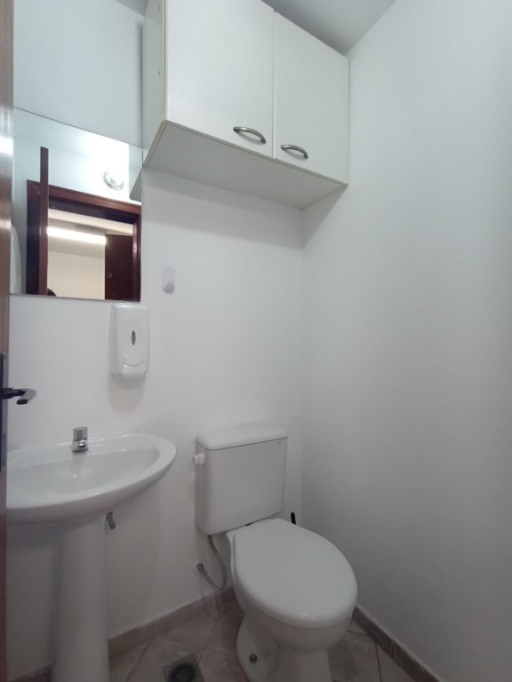 Imovel Comercial para locacao no Ecoville em Curitiba com 40,00m² por R$ 1.500,00