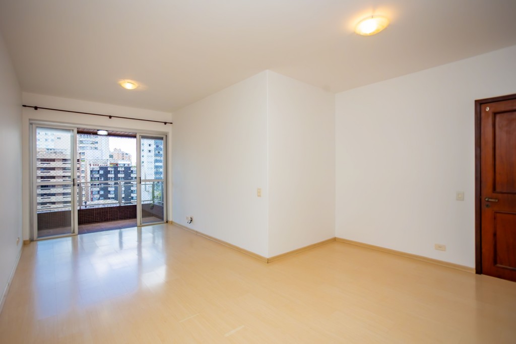 Apartamento para locacao no Batel em Curitiba com 180,00m² por R$ 3.200,00