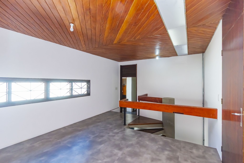 Casa Comercial para locacao no Bigorrilho em Curitiba com 430,00m² por R$ 14.000,00