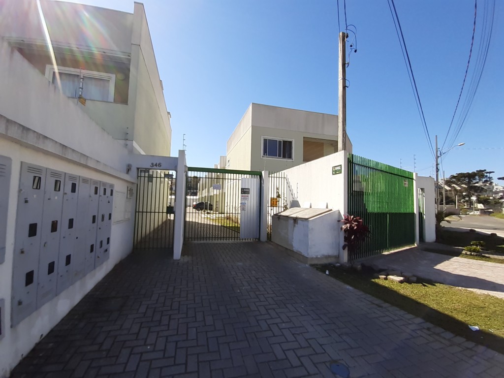 Sobrado para locacao no Uberaba em Curitiba com 130,00m² por R$ 3.500,00