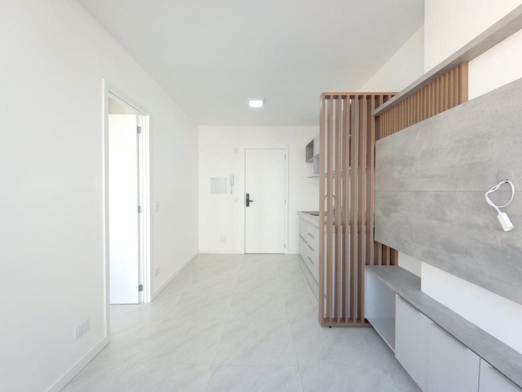 Apartamento para locacao no Centro em Curitiba com 61,18m² por R$ 2.500,00