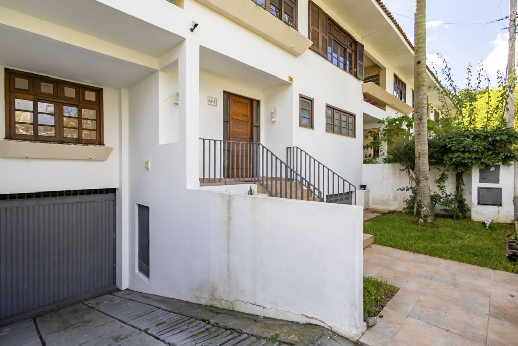 Sobrado para locacao no Alto da Rua XV em Curitiba com 210,00m² por R$ 4.900,00
