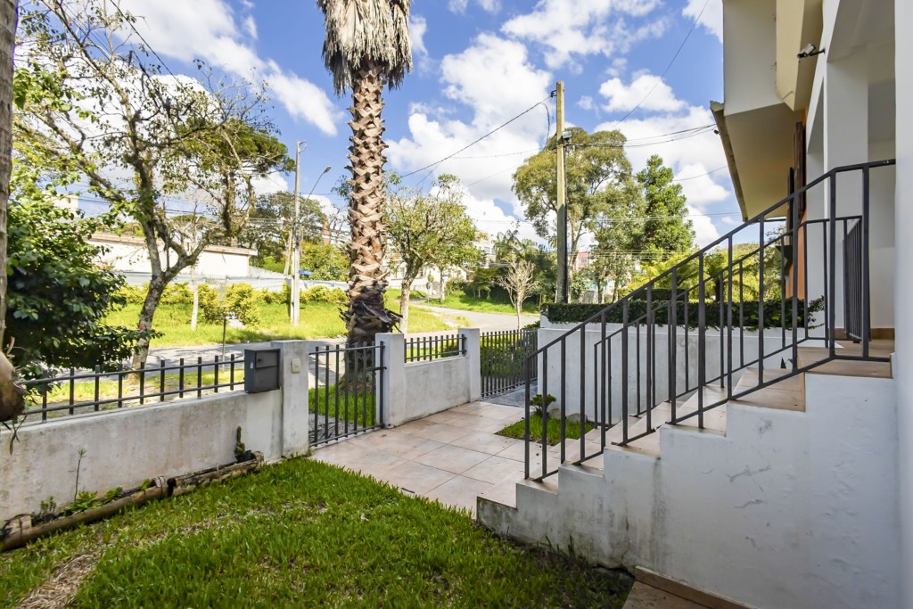 Sobrado para locacao no Alto da Rua XV em Curitiba com 210,00m² por R$ 4.900,00