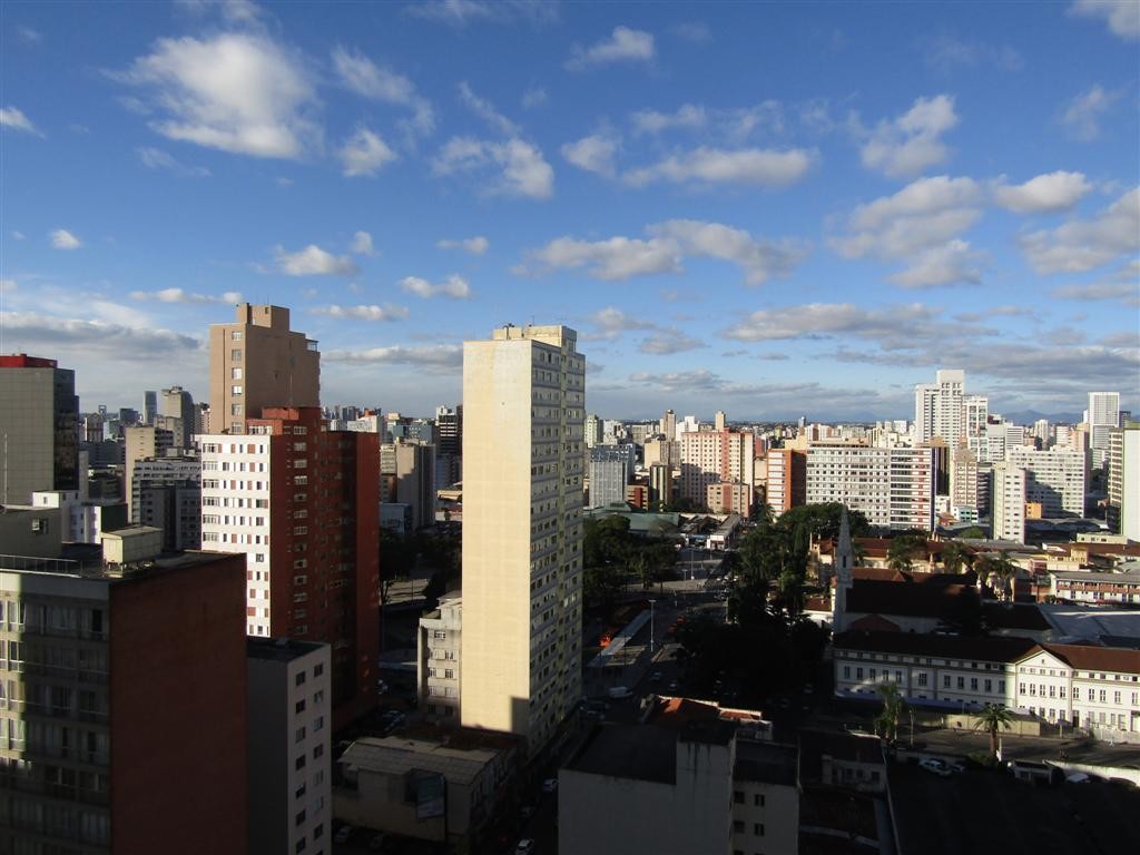Apartamento para locacao no Centro em Curitiba com 59,10m² por R$ 2.700,00