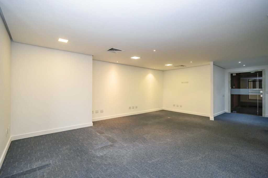Imovel Comercial para locacao no Centro em Curitiba com 154,03m² por R$ 6.000,00