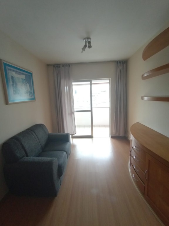 Apartamento para locacao no Centro em Curitiba com 60,00m² por R$ 1.500,00