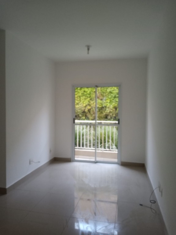Apartamento para locacao no Tingui em Curitiba com 80,24m² por R$ 1.600,00