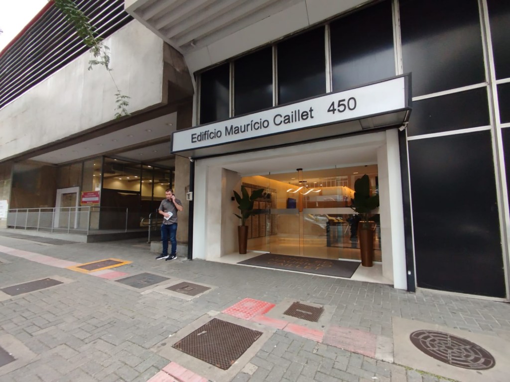 Imovel Comercial para locacao no Centro em Curitiba com 63,00m² por R$ 950,00